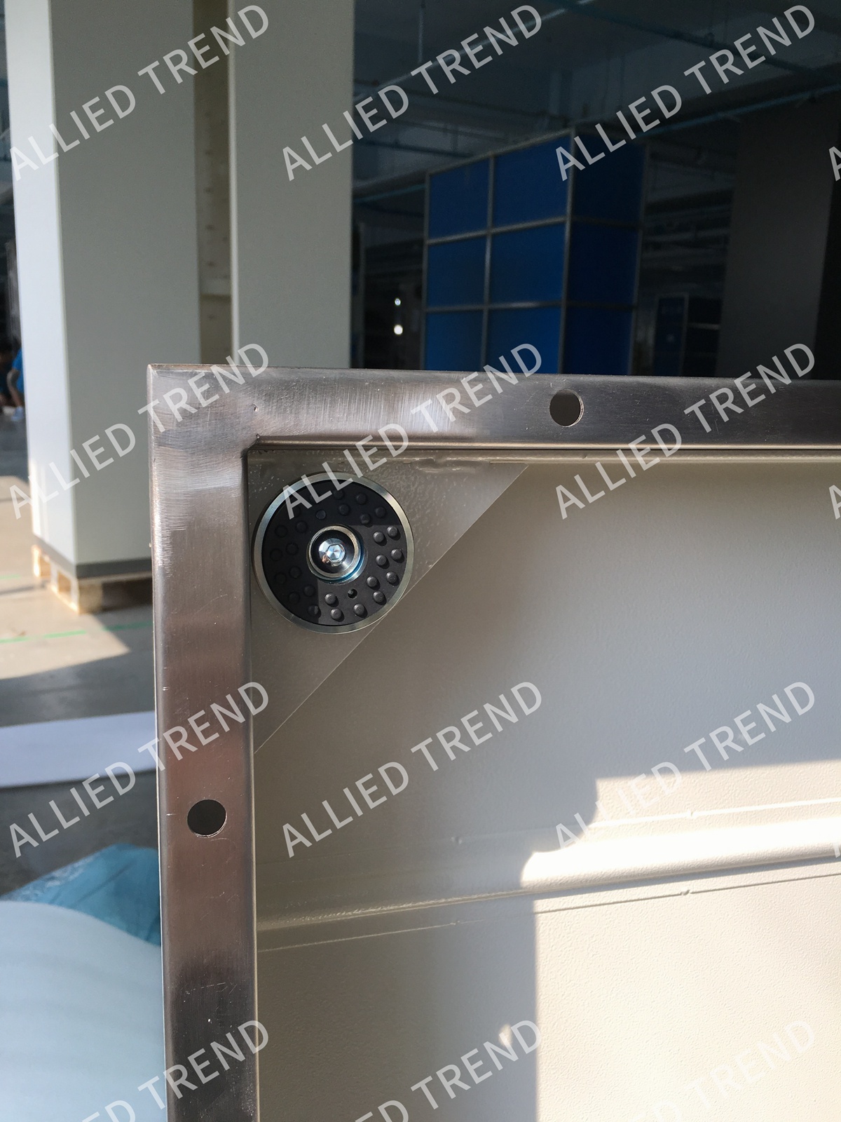 Adjustable Leveling Feet